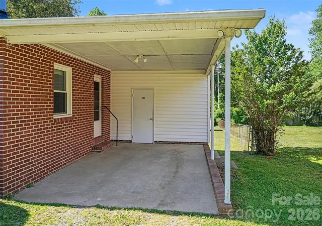 4th image of 428 Frank Dr, Charlotte, NC 28215 | MLS# 4373061