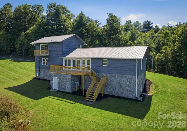 Photo 2 of Single family home for sale at 822 Windy Mountain Rd, Deep Gap, NC 28618 | MLS# 4373074 | Listing updated on 2026-10-04