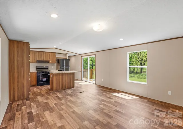 Photo 1 of Single family home for sale at 265 Curtis Crk Rd, Candler, NC 28715 | MLS# 4373081 | Listing updated on 2026-10-01
