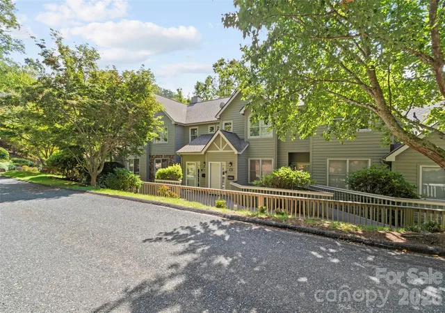 2nd image of 220 Stoney Falls Loop #1 B2, Burnsville, NC 28714 | MLS# 4373084