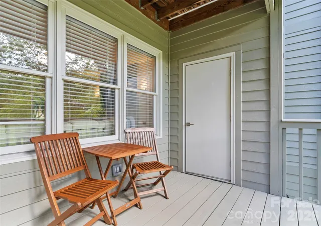 4th image of 220 Stoney Fls Loop, Burnsville, NC 28714