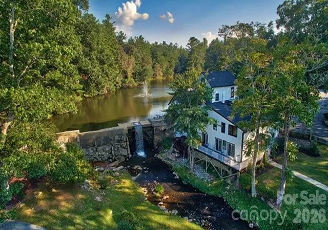 Listing Photo 2 - Condo for sale in building located at 140 Old Mill Rd, Flat Rock, NC 28731 - Unit #214