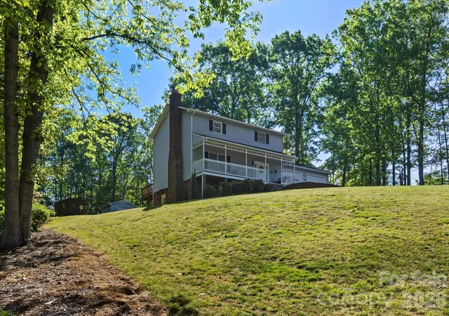 Homes for sale in Marion, NC | 295 Cobblestone Dr, Marion, NC 28752 | MLS# 4373094
