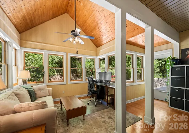 Photo 4 of Single family home for sale at 128 Churchill Downs Dr, Fairview, NC 28730 | MLS# 4373118 | Listing updated on 2026-10-07