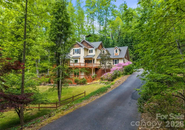 2nd image of 128 Churchill Downs Dr, Fairview, NC 28730 | MLS# 4373118
