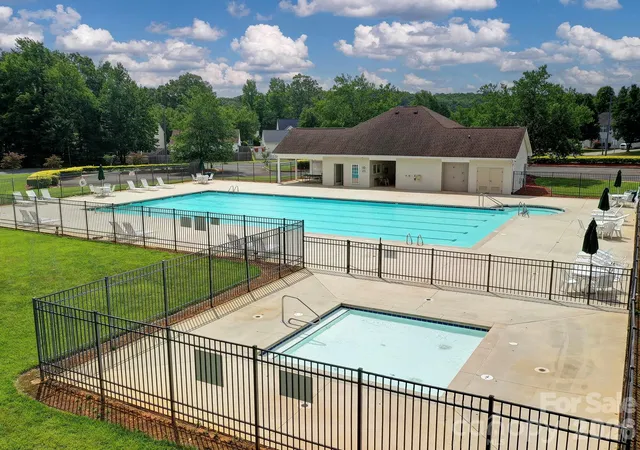 45th image of 8110 Slickrock Cir, Charlotte, NC 28215 | MLS# 4373196