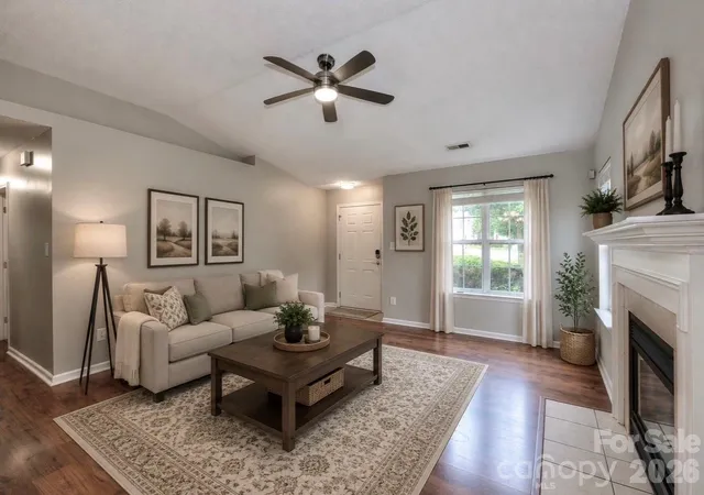 2nd image of 8110 Slickrock Cir, Charlotte, NC 28215 | MLS# 4373196