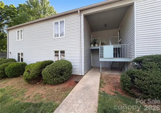 1st image of 2020 Stoney Point Ln #59, Charlotte, NC 28210 | MLS# 4373209