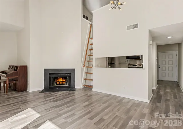3rd image of 306 S Cedar St, Charlotte, NC 28202