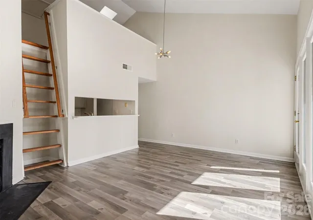 4th image of 306 S Cedar St, Charlotte, NC 28202