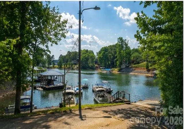 Single family home for sale at 125 Mimosa Rd, Statesville, NC 28677 | MLS# 4373240