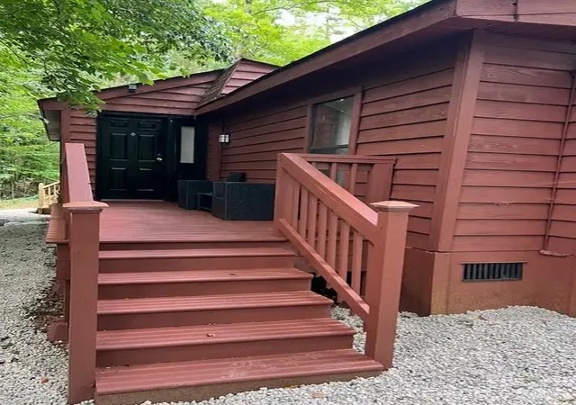 Photo 3 of Single family home for sale at 162 Pineridge Dr, Mooresville, NC 28115 | MLS# 4373241 | Listing updated on 2026-08-05