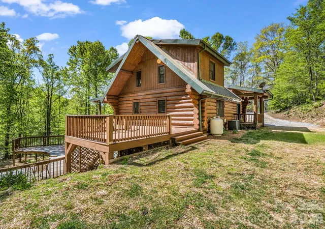 1st image of 170 Old Mountain Pass, Hendersonville, NC 28792 | MLS# 4373268