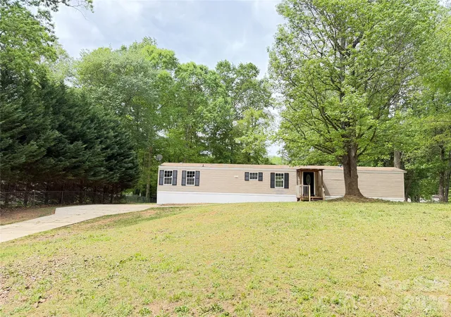 Homes for sale in Statesville, NC | 110 Tulip Tree Ct, Statesville, NC 28677 | MLS# 4373274