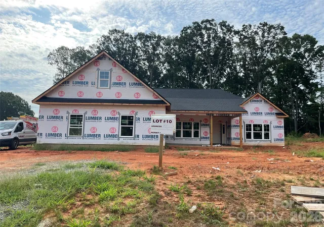 Photo 2 of Single family home for sale at 158 Windstone Xing Trl #10, Troutman, NC 28166 | MLS# 4373326 | Listing updated on 2026-10-08
