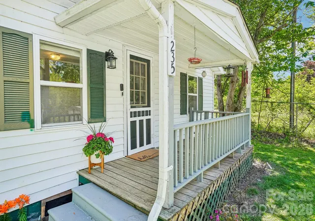 Homes for sale in East Flat Rock, NC | 235 Gull Ave #431, East Flat Rock, NC 28726 | MLS# 4373361