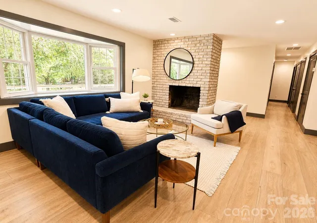 Photo 3 of Single family home for sale at 35 Timberview Dr, Arden, NC 28704 | MLS# 4373385 | Listing updated on 2026-09-04