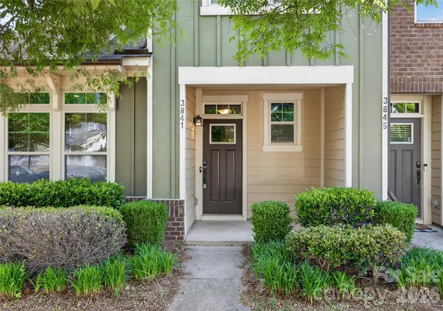 Photo 2 of Townhouse for sale at 3841 Willow Green Pl, Charlotte, NC 28206 | MLS# 4373391 | Listing updated on 2026-09-16