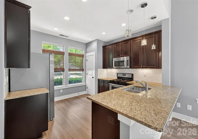 Photo 4 of Townhouse for sale at 3841 Willow Green Pl, Charlotte, NC 28206 | MLS# 4373391 | Listing updated on 2026-09-16
