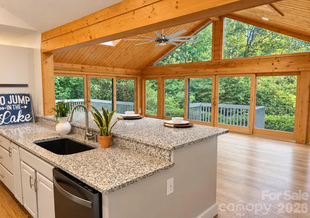 Photo 2 of Single family home for sale at 960 Middle Connestee Trl, Brevard, NC 28712 | MLS# 4373421 | Listing updated on 2026-09-29