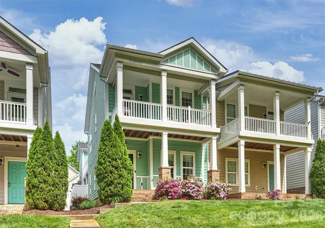Photo 2 of Townhouse for sale at 4141 Spool Ln, Belmont, NC 28012 | MLS# 4373477 | Listing updated on 2026-09-09