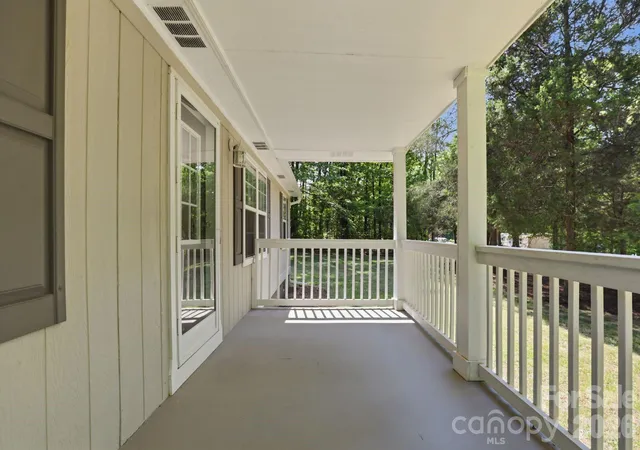 2nd image of 136 Woodridge Ln, Mooresville, NC 28115 | MLS# 4373482