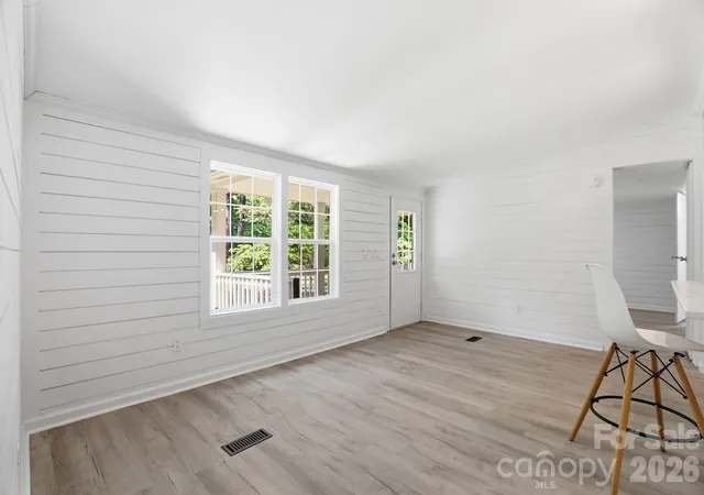 5th image of 136 Woodridge Ln, Mooresville, NC 28115 | MLS# 4373482