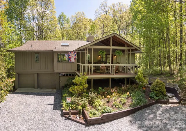 Homes for sale in Brevard, NC | 139 Panther Gap Rd, Brevard, NC 28712 | MLS# 4373521