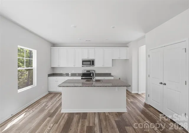 3rd image of 5156 Mark Dr Ne, Hickory, NC 28601 | MLS# 4373616