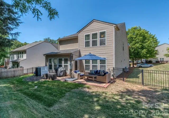 Photo 4 of Sale Pending at 1726 Royal Gorge Ave, Charlotte, NC 28210 | MLS# 4373628 | Listing updated on 2026-08-25