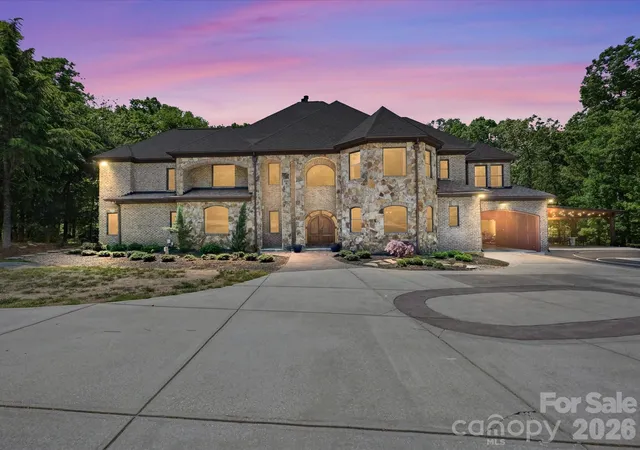Photo 2 of Single family home for sale at 6112 Rehobeth Rd, Waxhaw, NC 28173 | MLS# 4373674 | Listing updated on 2026-10-05