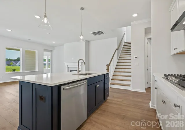 Photo 4 of Single family home for sale at 1015 Fen Ln, Waxhaw, NC 28173 | MLS# 4373698 | Listing updated on 2026-10-03