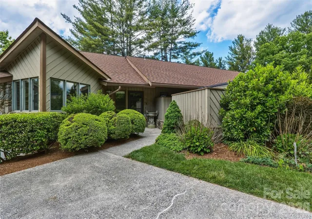 1st image of 201 Timber Dr, Asheville, NC 28804 | MLS# 4373711
