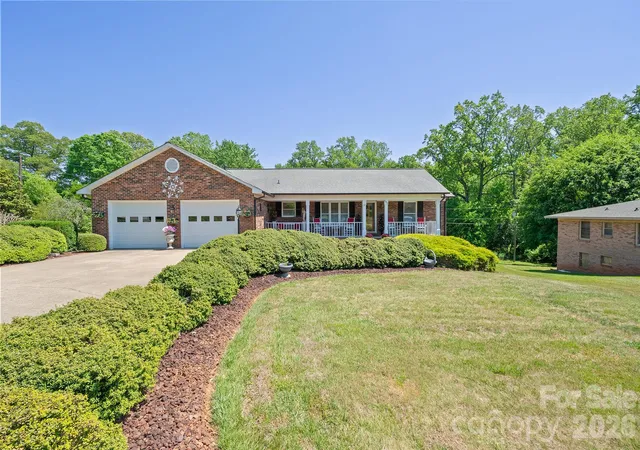 1st image of 105 Rock Creek Dr, Lincolnton, NC 28092 | MLS# 4373736