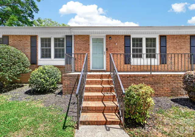 Homes for sale in Cherryville, NC | 204 Harrelson St, Cherryville, NC 28021 | MLS# 4373774