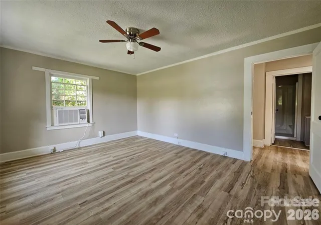 4th image of 930 S Miller St, Gastonia, NC 28052 | MLS# 4373950