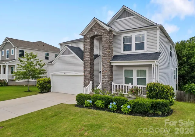 Photo 1 of Single family home for sale at 456 Jones Peak Dr, Simpsonville, SC 29681 | MLS# 4374010 | Listing updated on 2026-09-22