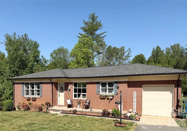 Homes for sale in Lenoir, NC | 3162/3164/3168 Morganton Blvd Sw, Lenoir, NC 28645 | MLS# 4374022