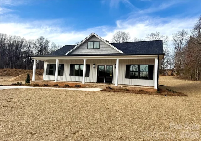 Homes for sale in Cherryville, NC | 2341 Cherryville Rd, Cherryville, NC 28021 | MLS# 4374057