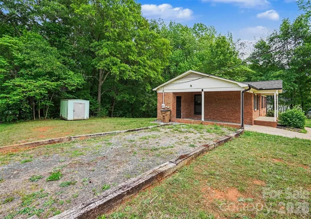 Homes for sale in Shelby, NC | 1332 Frederick St, Shelby, NC 28150 | MLS# 4374077