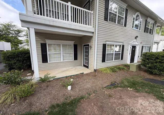 2nd image of 21230 Hickory St, Cornelius, NC 28031 | MLS# 4374106