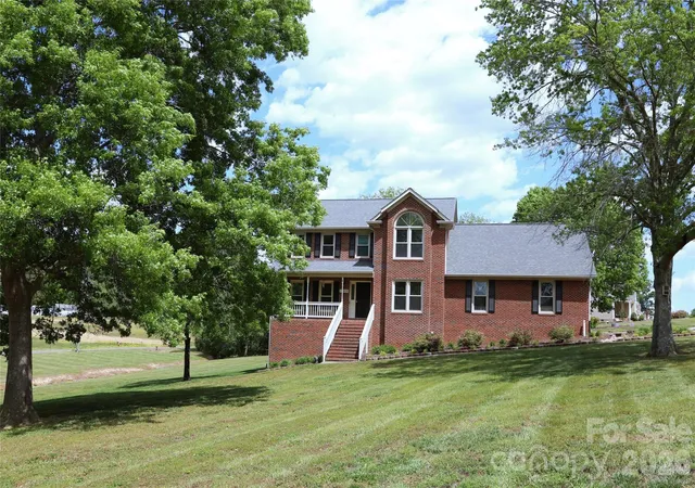 Homes for sale in Midland, NC | 12809 Pine Bluff Rd, Midland, NC 28107 | MLS# 4374117