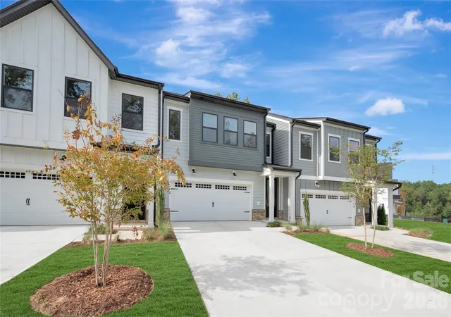 Photo 3 of Townhouse for sale at 201 Landy St, Fort Mill, SC 29715 | MLS# 4374121 | Listing updated on 2026-10-09