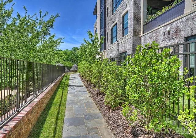 4th image of 1170 Queens Rd, Charlotte, NC 28207 | MLS# 4374155