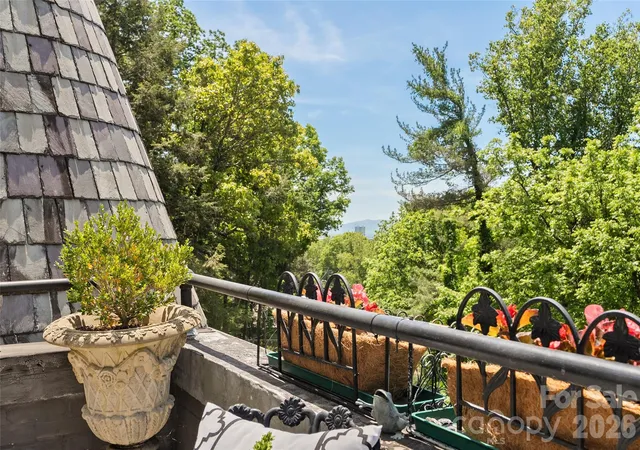 Photo 2 of Condo for sale at 185 Macon Ave #B10, Asheville, NC 28804 | MLS# 4374162 | Listing updated on 2026-09-29
