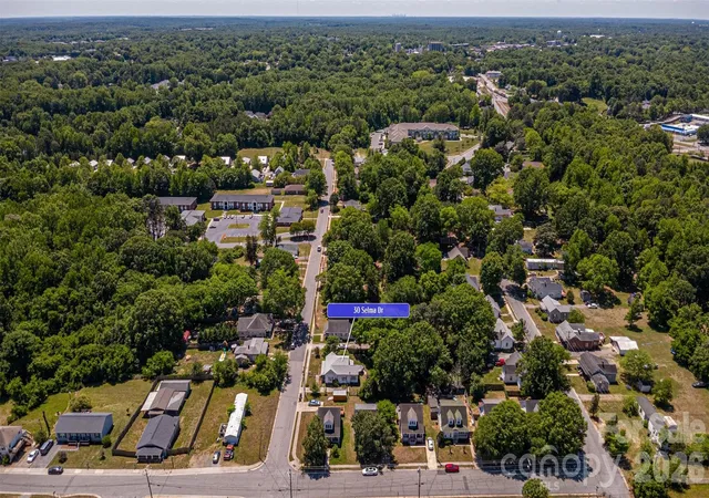 Photo 2 of Single family home for sale at 30 Selma Dr, Mooresville, NC 28115 | MLS# 4374184 | Listing updated on 2026-09-19