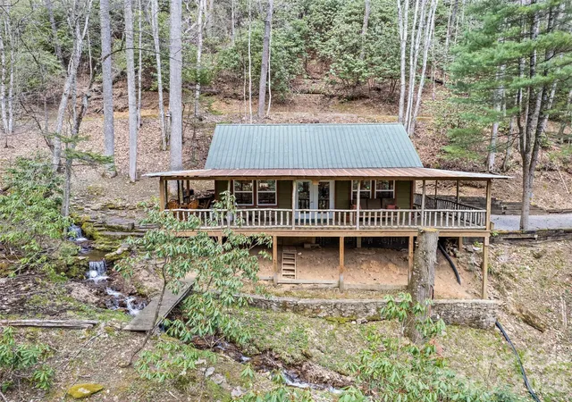 Homes for sale in Sylva, NC | 57 Gross Beak Trl, Sylva, NC 28779 | MLS# 4374185