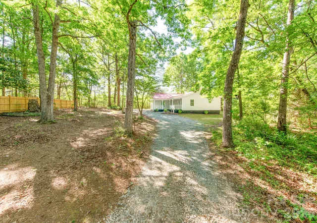 2nd image of 2124 Shoal Rd, Lincolnton, NC 28092 | MLS# 4374222
