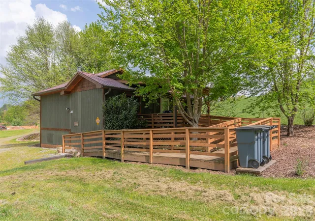 Homes for sale in Waynesville, NC | 115 Gardening Frog Trl, Waynesville, NC 28785 | MLS# 4374235