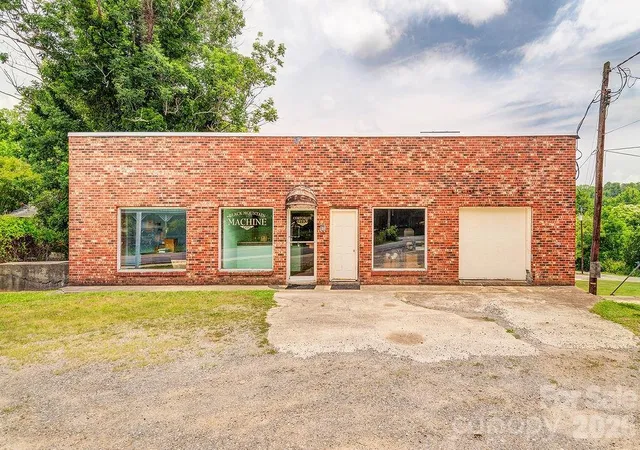 2nd image of 1100 1104 Montreat Rd, Black Mountain, NC 28711 | MLS# 4374236